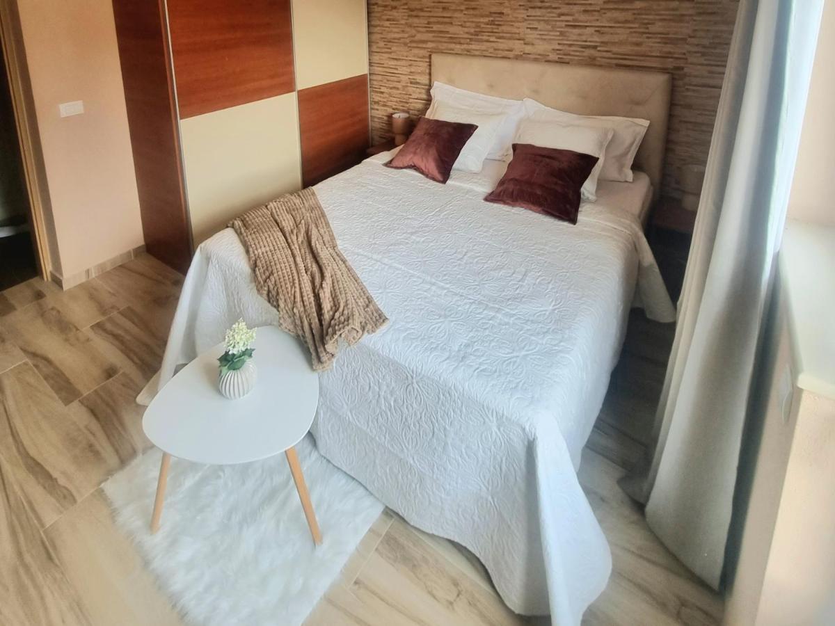 Apartments Luxury Oasis Makarska Exterior foto
