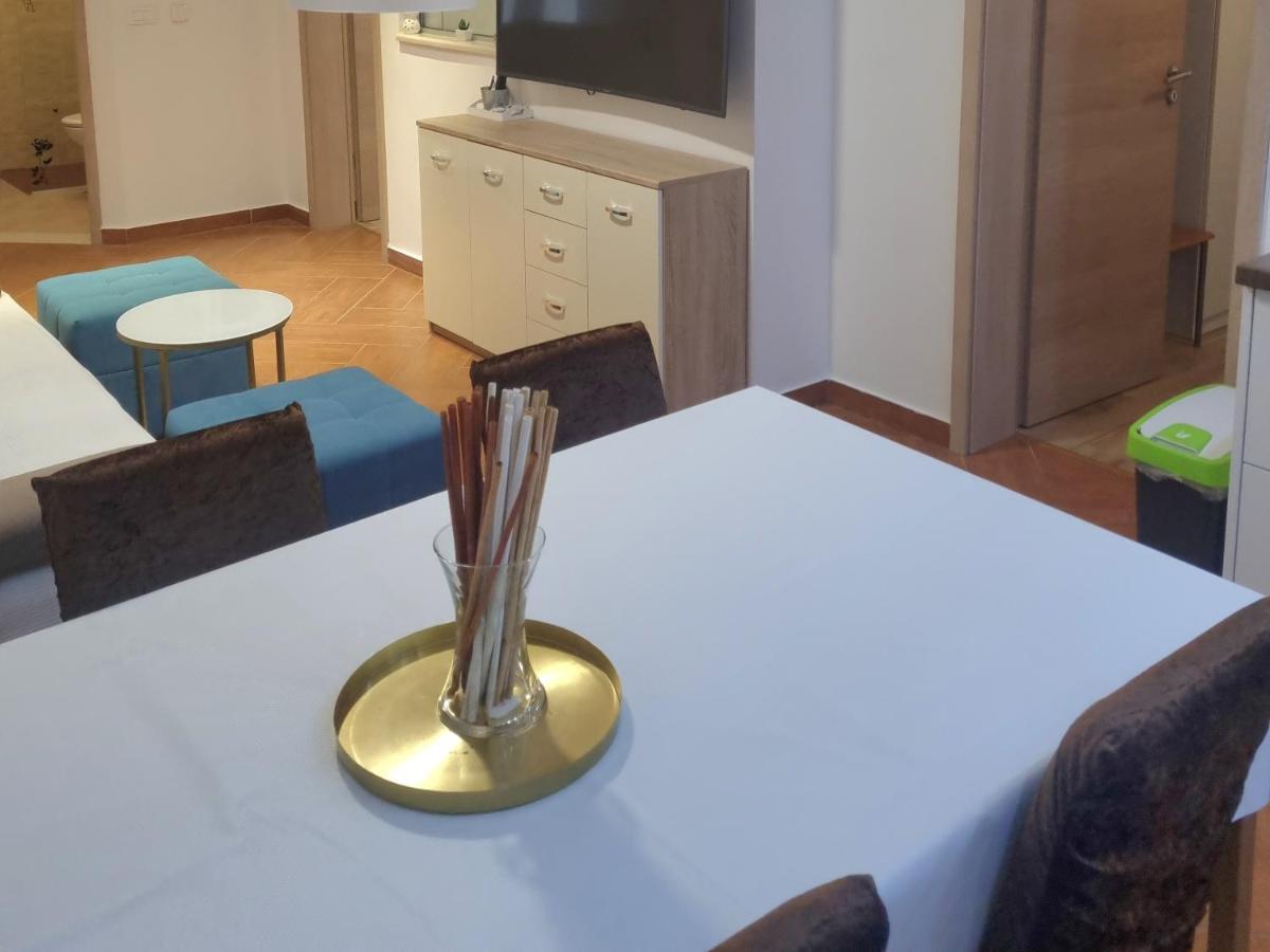 Apartments Luxury Oasis Makarska Exterior foto